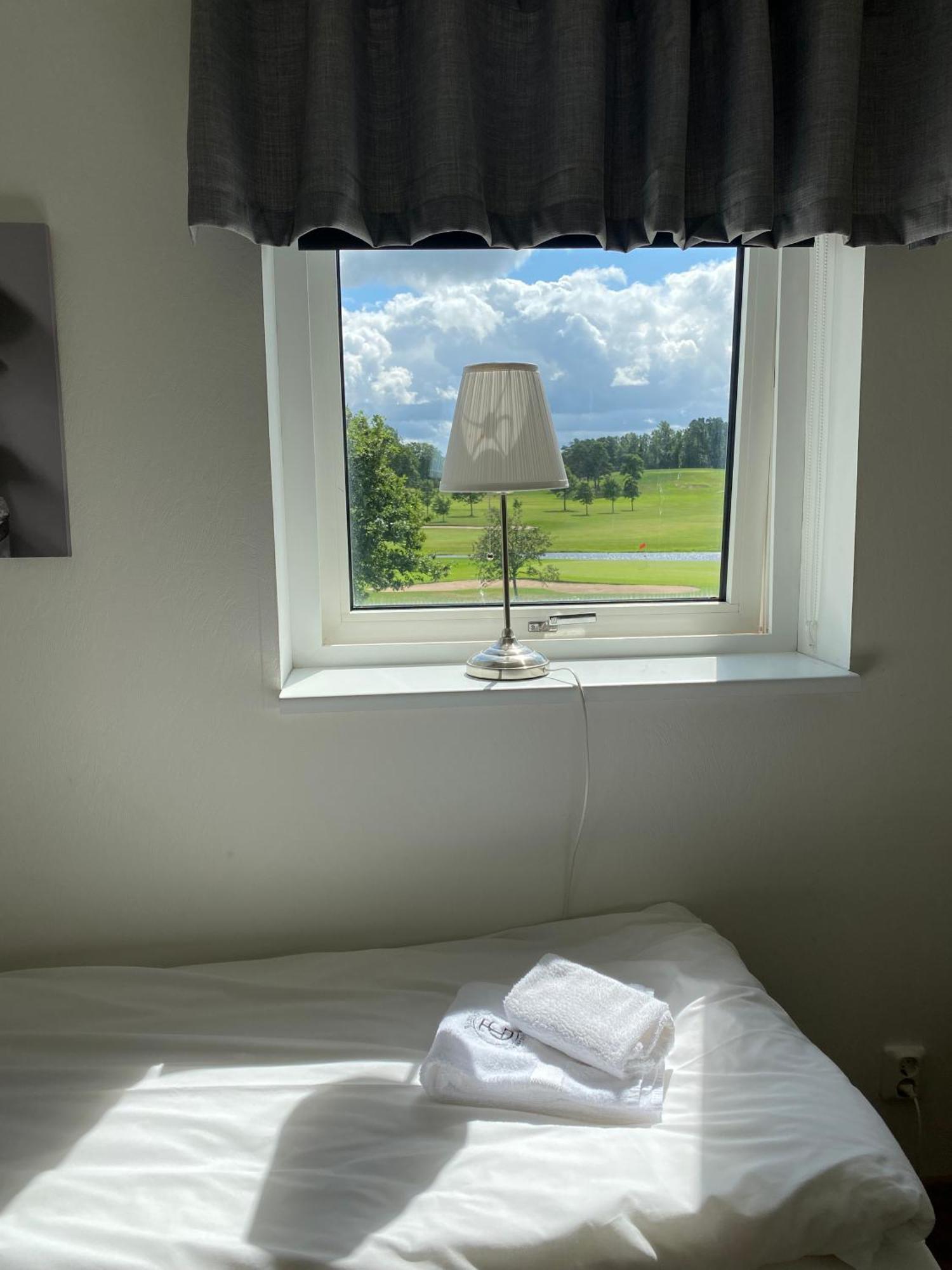 Halmstad Toennersjoe Golf Eldsberga ภายนอก รูปภาพ